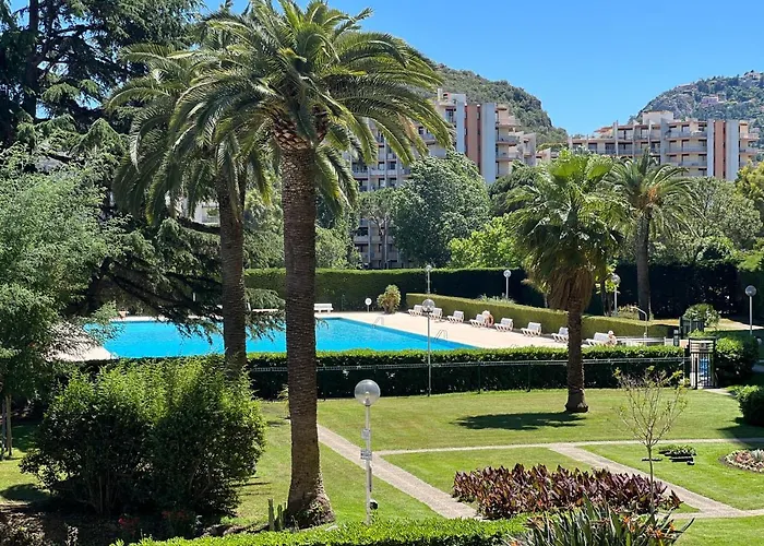 My Resid Appart Cannes Marina Vue Piscine